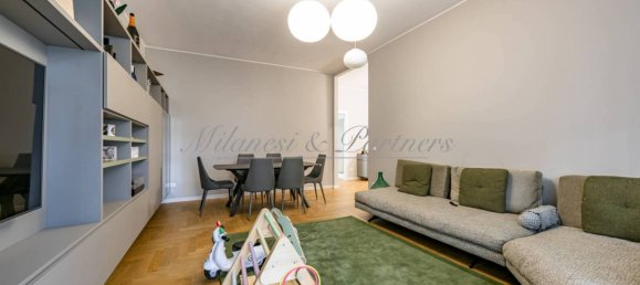 Квартира с 2 спальнями в Бергамо, Италия № 180146 2