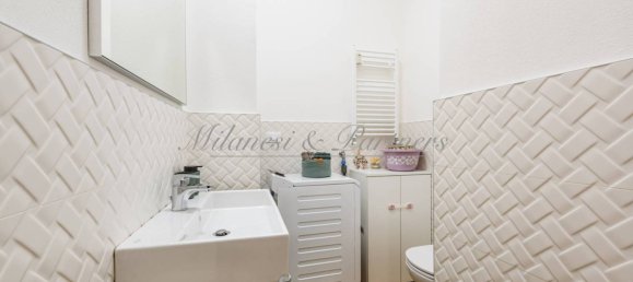 Квартира с 2 спальнями в Бергамо, Италия № 180146 17