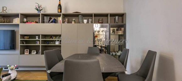 Квартира с 2 спальнями в Бергамо, Италия № 180146 5