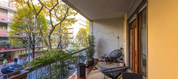 Квартира с 2 спальнями в Бергамо, Италия № 180146 6