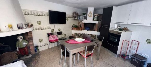 3غرفة شقة في Davoli, Italy رقم 159207 6