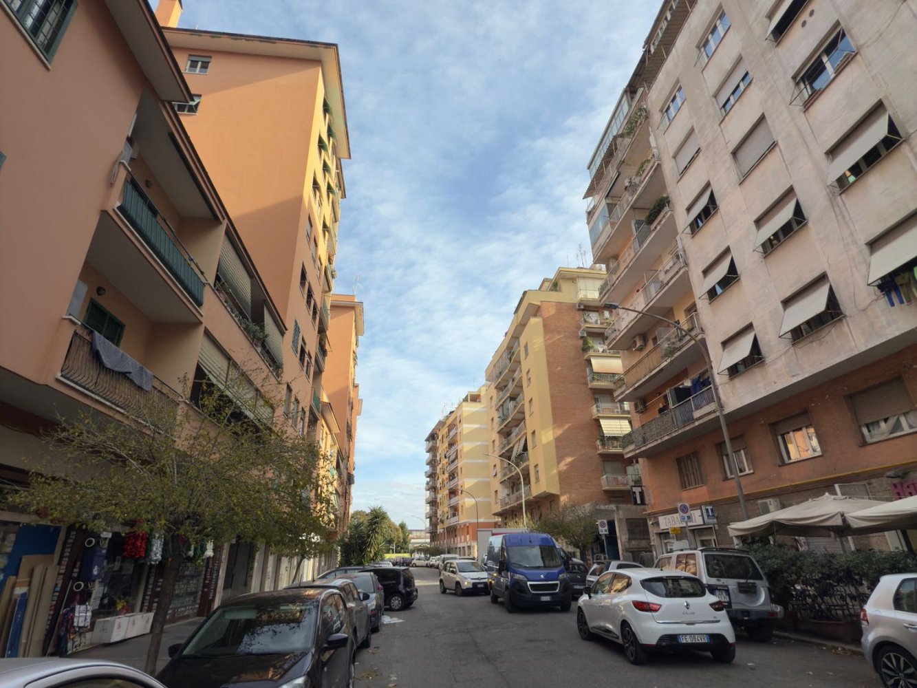 40m² Commercial property in Rome, Italy No. 116277