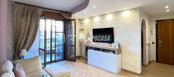 3-salle Appartement à Tribiano, Italy No. 122023 9