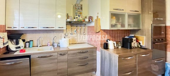 3-salle Appartement à Tribiano, Italy No. 122023 4