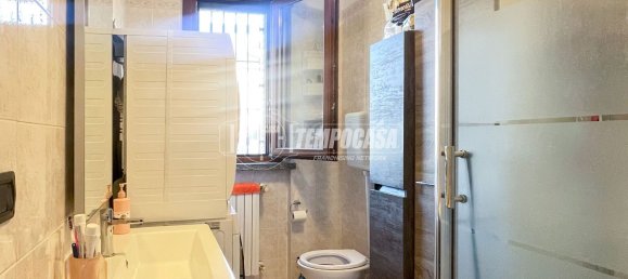 3-salle Appartement à Tribiano, Italy No. 122023 19