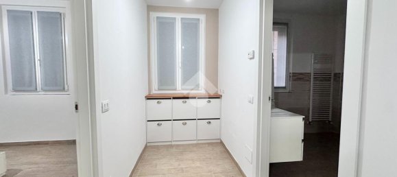 Apartamento de 2 dormitorios en Binasco, Italy No. 329576 12