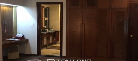 4 Schlafzimmer Haus in Tay Ho, Vietnam, Nr. 1556 15