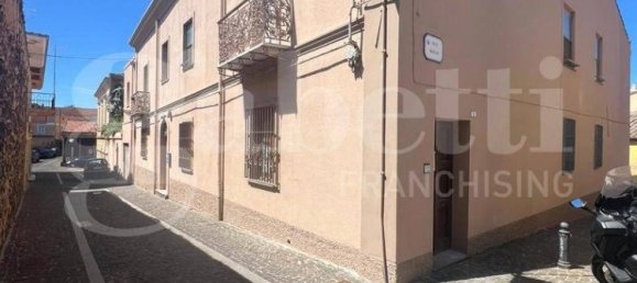3 bedrooms Apartment in Oristano, Italy No. 266921 2