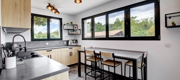 Villa de 4 dormitorios en Chateauneuf-Grasse, France No. 671 8