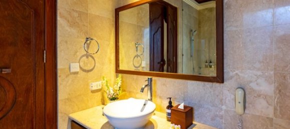 4 Schlafzimmer Villa in Jimbaran, Indonesia, Nr. 3250 26