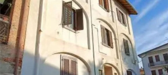 3-salle Appartement à Cermenate, Italy No. 313797 3