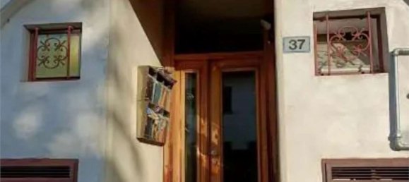 3-salle Appartement à Cermenate, Italy No. 313797 4