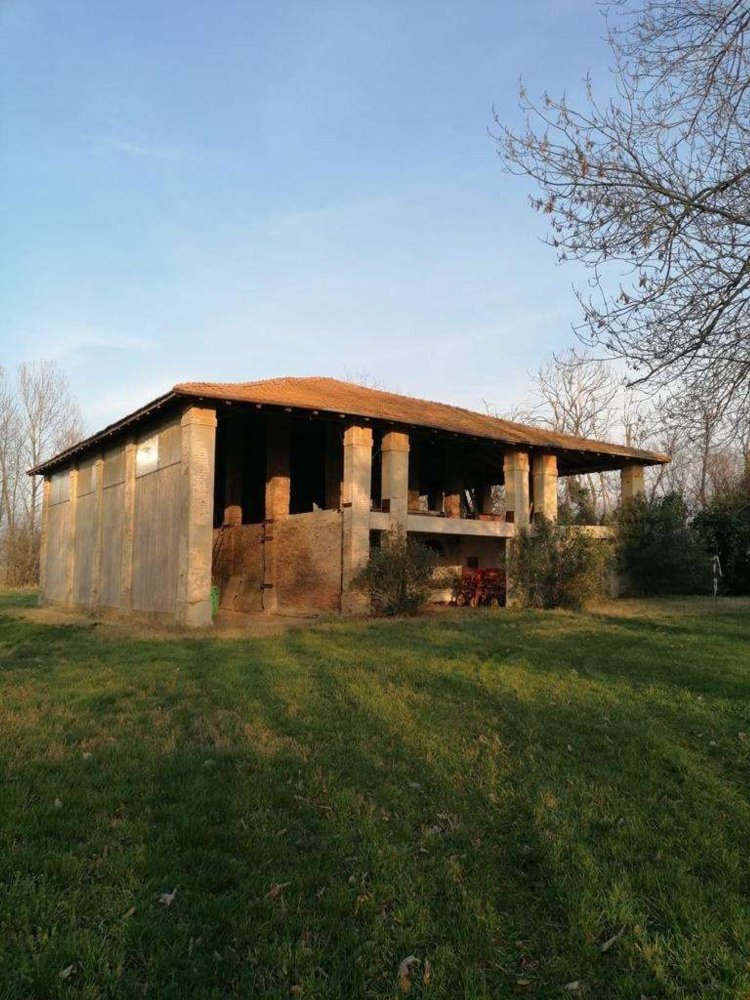 10 rooms House in San Giovanni in Persiceto, Italy No. 84397