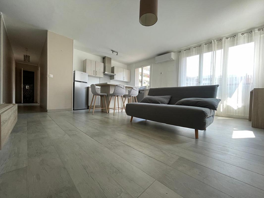 2 bedrooms Apartment in Cogolin, France No. 299775