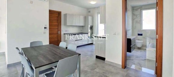 Пентхаус с 2 спальнями в Сент-Джулианс, Мальта № 6916 6