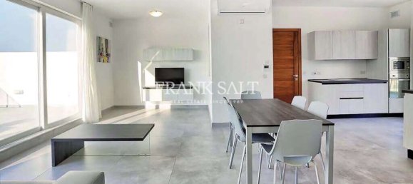 Пентхаус с 2 спальнями в Сент-Джулианс, Мальта № 6916 2