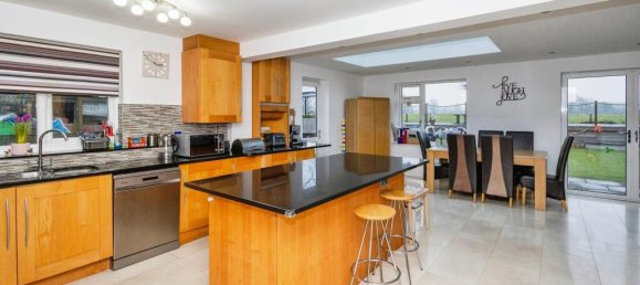 3 bedrooms House in Waterlooville, United Kingdom No. 10576 3