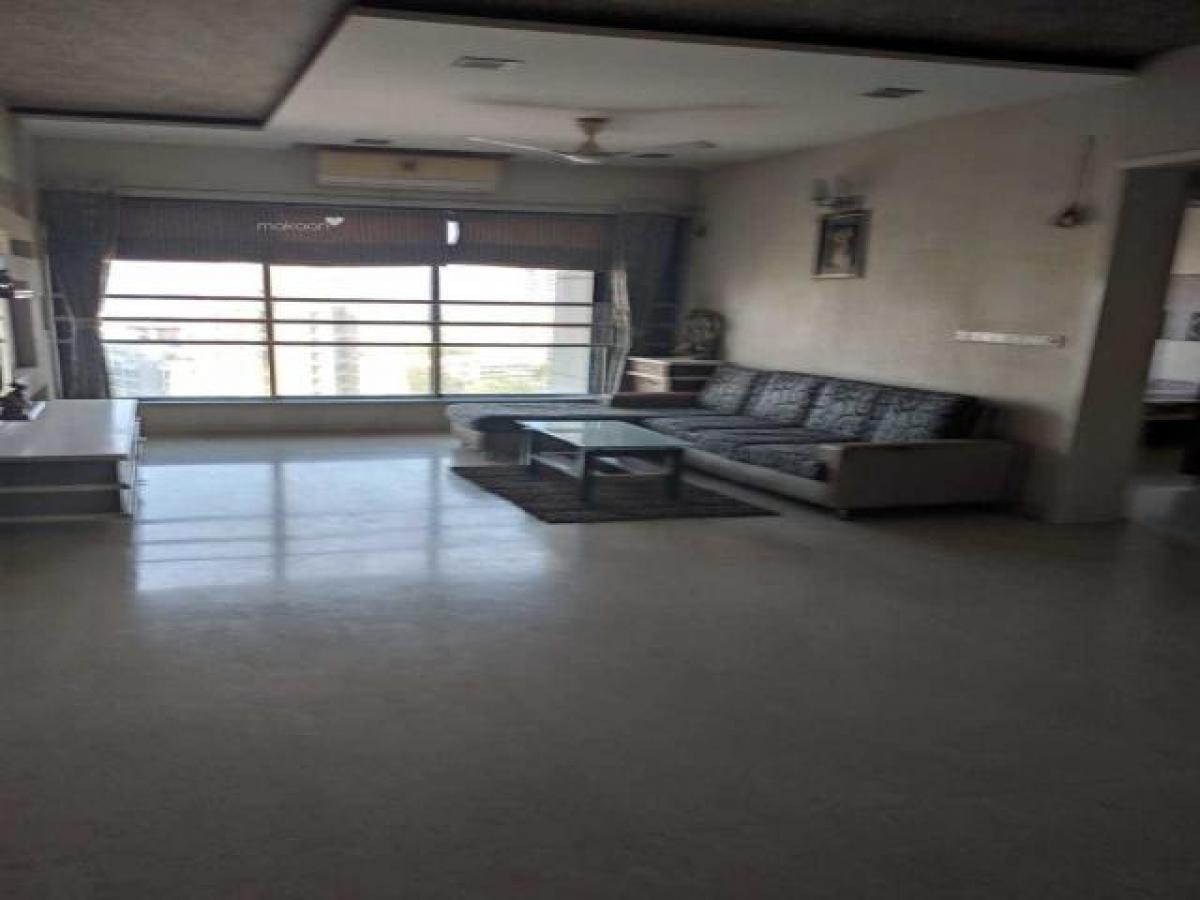 2 bedrooms House in Mumbai, India No. 6374