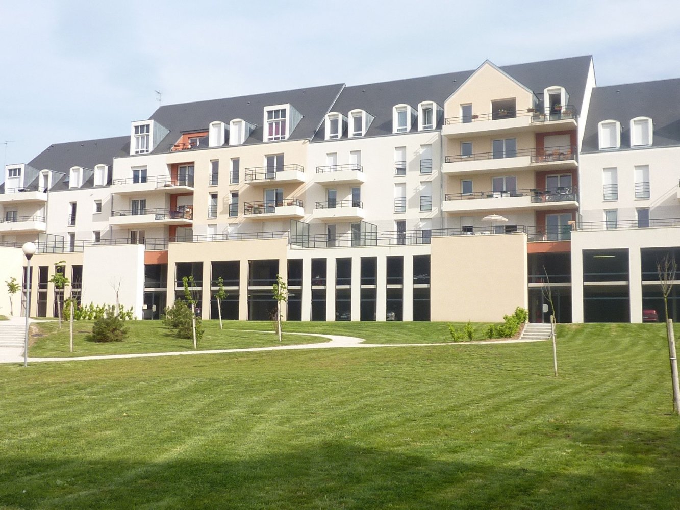 2 Schlafzimmer Wohnung in Dreux, France, Nr. 253337