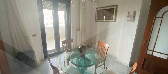4 rooms Apartment in Bari, Italy No. 29417 9