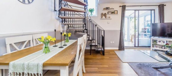 2 bedrooms Commercial property in Croydon, United Kingdom No. 8144 3