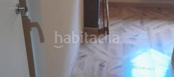 Apartamento de 2 dormitorios en Mieres, Spain No. 184415 29
