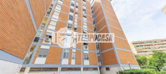 4 bedrooms Apartment in Rome, Italy No. 345252 2