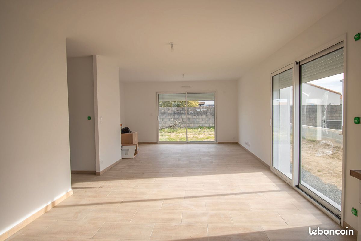 2 bedrooms House in La Garnache, France No. 101156