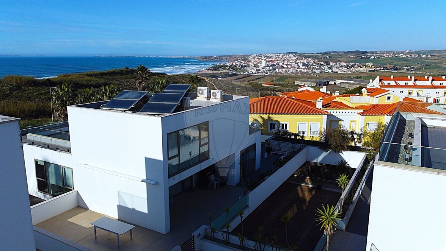 Casa de 3 dormitorios en Lourinha, Portugal No. 158100