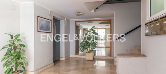 Квартира с 4 комнатами в Рим, Италия № 102934 32