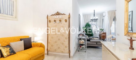 Квартира с 4 комнатами в Рим, Италия № 102934 10