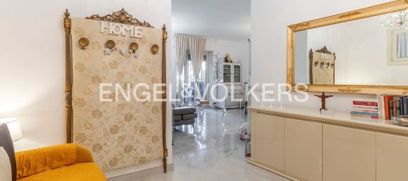 Квартира с 4 комнатами в Рим, Италия № 102934 12