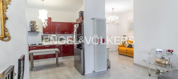 Квартира с 4 комнатами в Рим, Италия № 102934 8