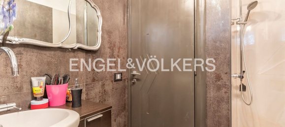 Квартира с 4 комнатами в Рим, Италия № 102934 31