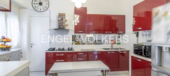 Квартира с 4 комнатами в Рим, Италия № 102934 16