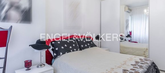 Квартира с 4 комнатами в Рим, Италия № 102934 25