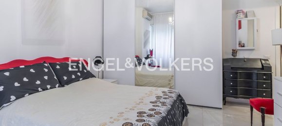 Квартира с 4 комнатами в Рим, Италия № 102934 26