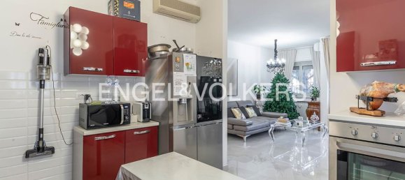 Квартира с 4 комнатами в Рим, Италия № 102934 18