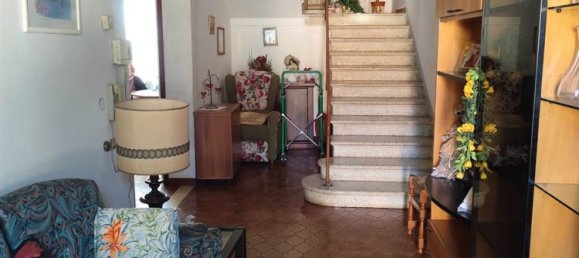 6 chambres Maison à Quarrata, Italy No. 345969 3