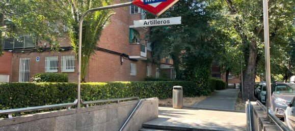 Apartamento de 2 dormitorios en Madrid, Spain No. 158811 20