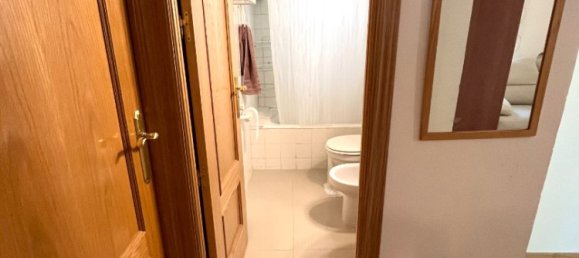 Apartamento de 2 dormitorios en Madrid, Spain No. 158811 13