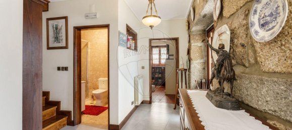 3 bedrooms House in Caires, Portugal No. 164663 12