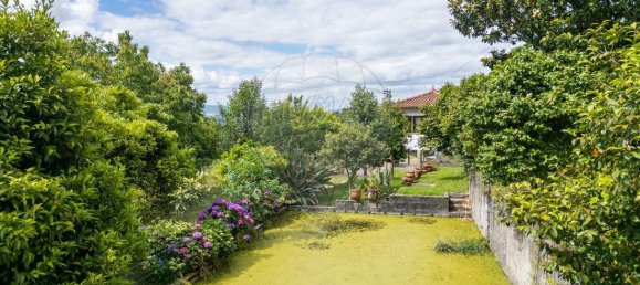 3 bedrooms House in Caires, Portugal No. 164663 8