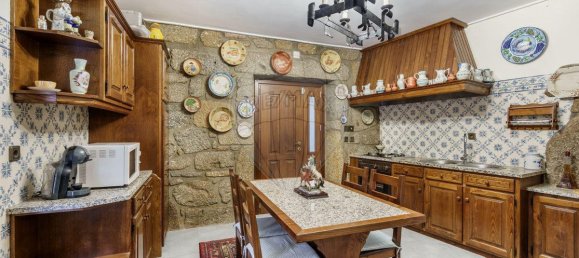 3 bedrooms House in Caires, Portugal No. 164663 14