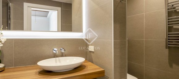 3 bedrooms Apartment in Eixample, Spain No. 26150 23