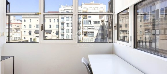 3 bedrooms Apartment in Eixample, Spain No. 26150 28