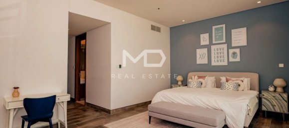 5 bedrooms Villa in Abu Dhabi, UAE No. 47601 62