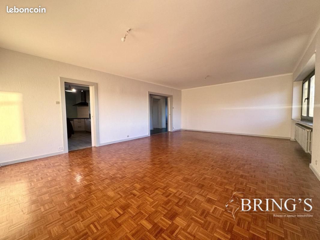 3 bedrooms Apartment in Terville, France No. 231751