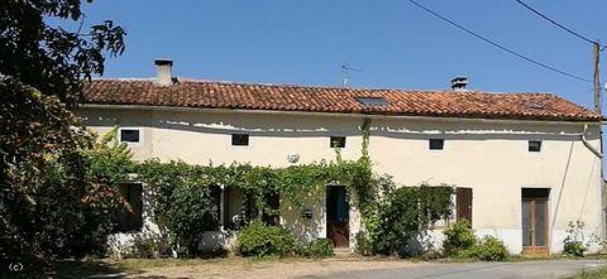 Granja de 3 dormitorios en Ruffec, France No. 20997