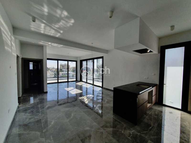 Apartamento de 4 dormitorios en Limassol, Cyprus No. 11198